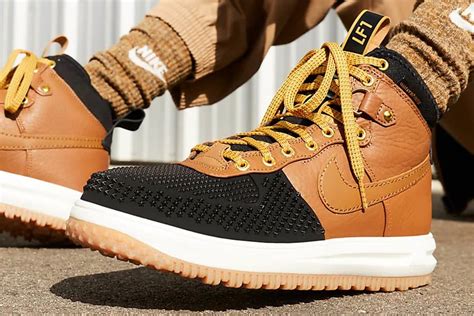 nike schuhe herren federn